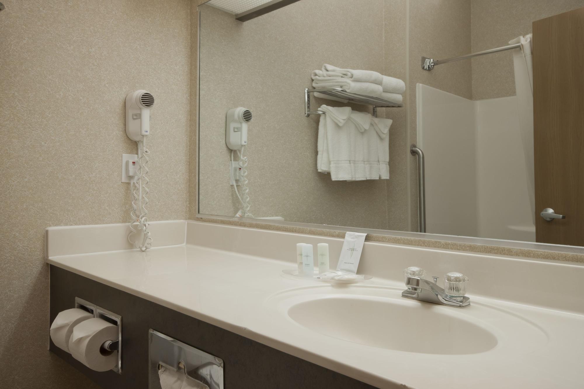 Comfort I-74 Hotel Peoria