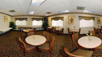 Comfort I-74 Hotel