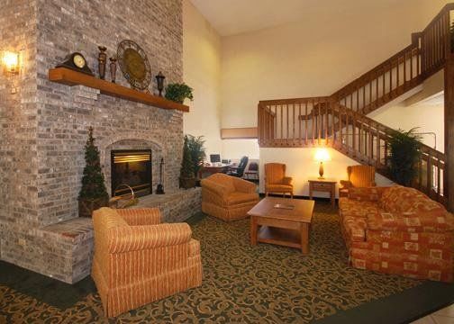 Comfort I-74 Hotel